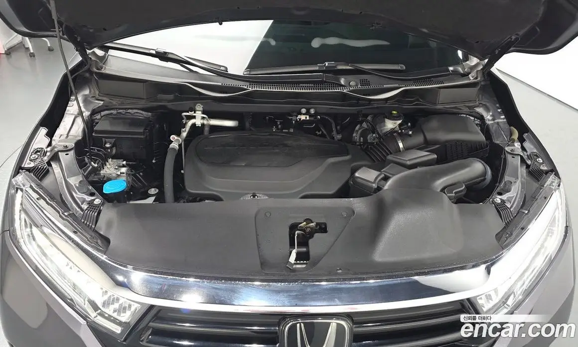 Honda Odyssey 2023 3.5 автомат (гидро), фото 5