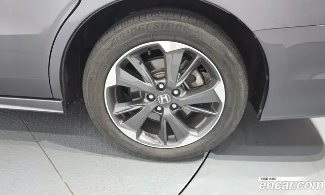 Honda Odyssey 2023 3.5 автомат (гидро), миниатюра 6