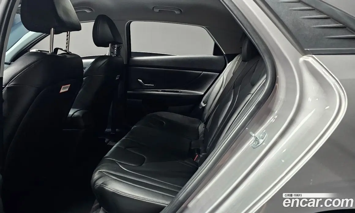 Hyundai Avante 2021 1.6 автомат (гидро), фото 16