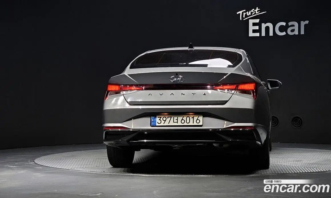 Hyundai Avante 2021 1.6 автомат (гидро), фото 4