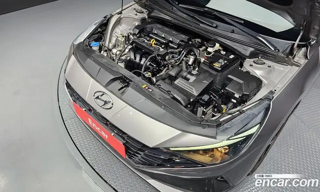 Hyundai Avante 2021 1.6 автомат (гидро), миниатюра 6