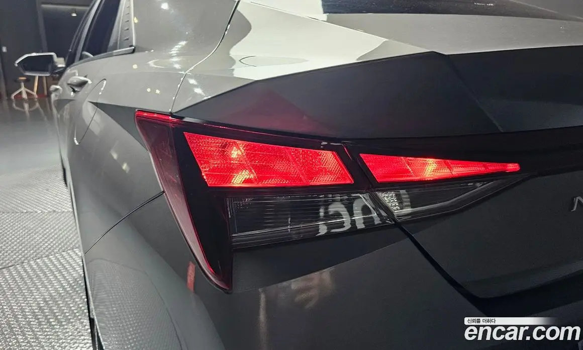 Hyundai Avante 2021 1.6 автомат (гидро), фото 9
