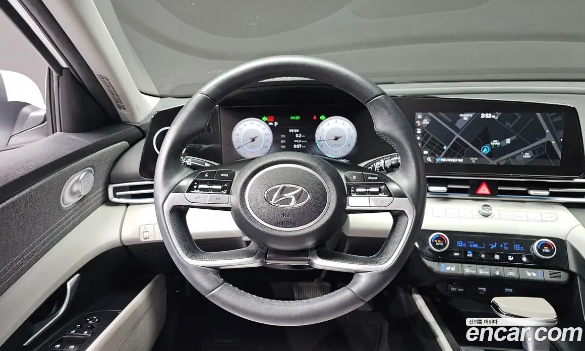 Hyundai Avante 2022 1.6 автомат (гидро), фото 18