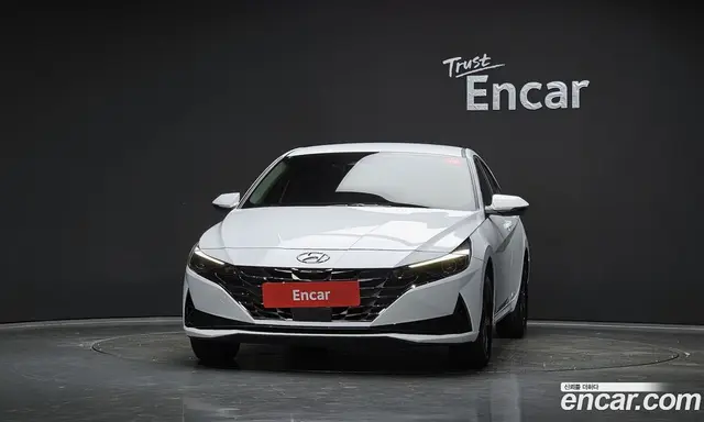 Hyundai Avante 2022 1.6 автомат (гидро), миниатюра 3