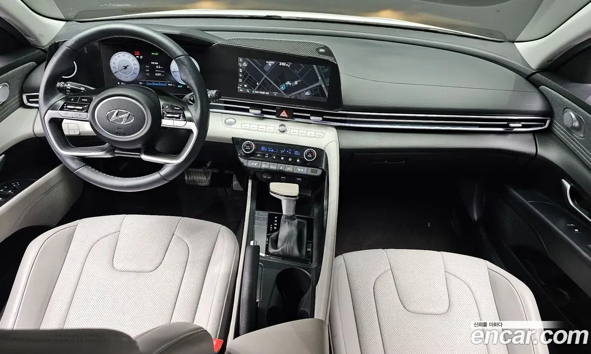 Hyundai Avante 2022 1.6 автомат (гидро), фото 10