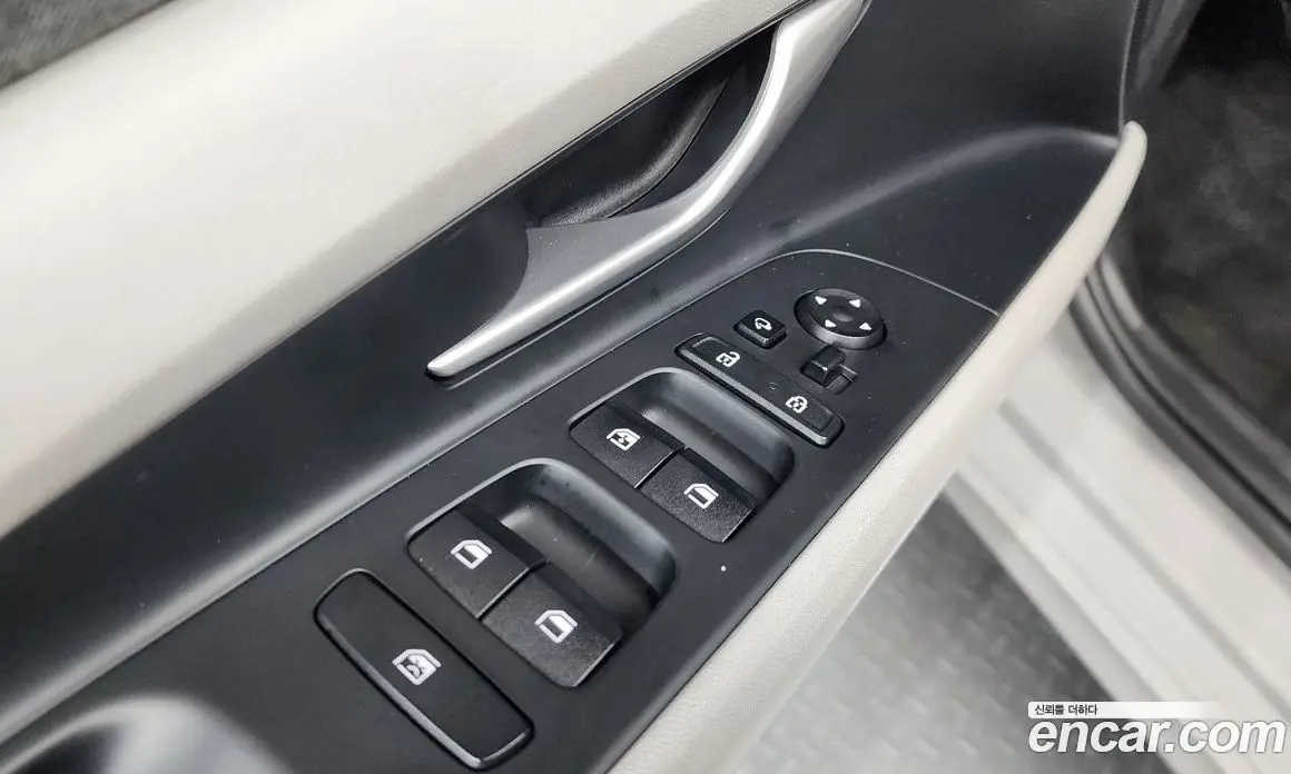 Hyundai Avante 2023 1.6 автомат (гидро), фото 28