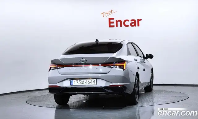 Hyundai Avante 2023 1.6 автомат (гидро), миниатюра 4