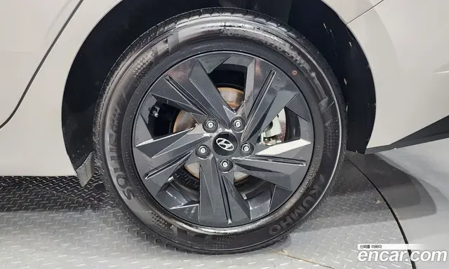 Hyundai Avante 2023 1.6 автомат (гидро), миниатюра 7