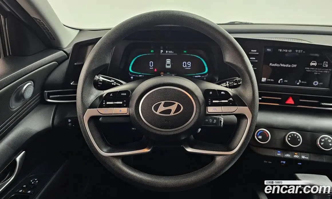 Hyundai Avante 2024 1.6 автомат (гидро), фото 19