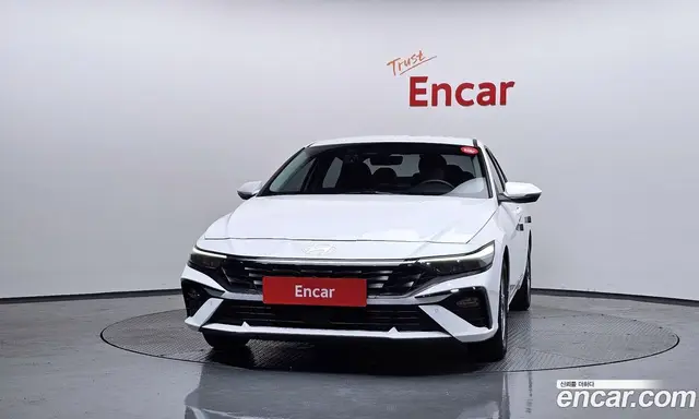 Hyundai Avante 2024 1.6 автомат (гидро), миниатюра 3