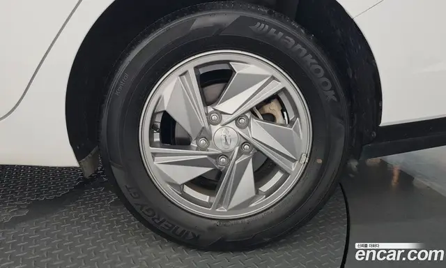 Hyundai Avante 2024 1.6 автомат (гидро), миниатюра 7