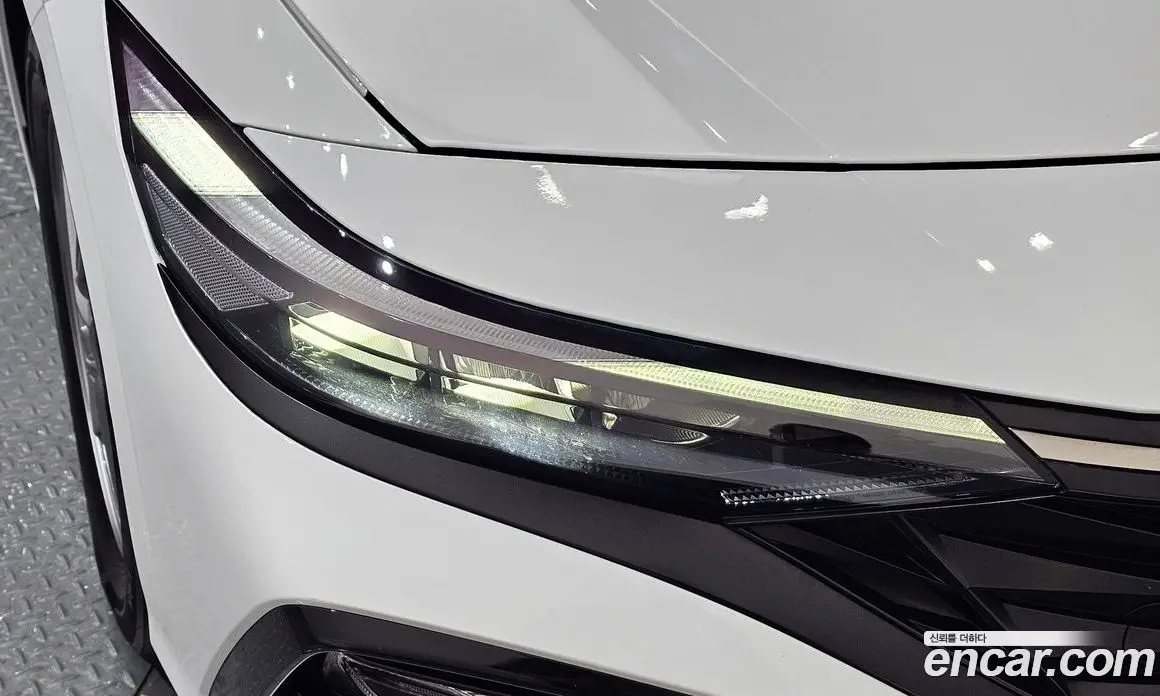 Hyundai Avante 2024 1.6 автомат (гидро), фото 8
