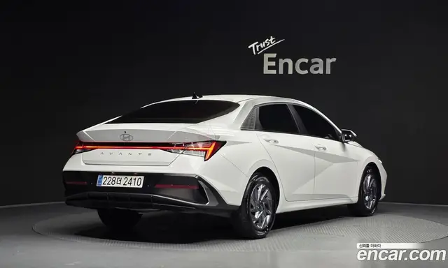 Hyundai Avante 2025 1.6 автомат (гидро), миниатюра 2