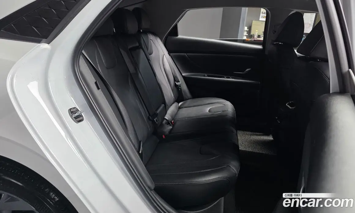 Hyundai Avante 2025 1.6 автомат (гидро), фото 18