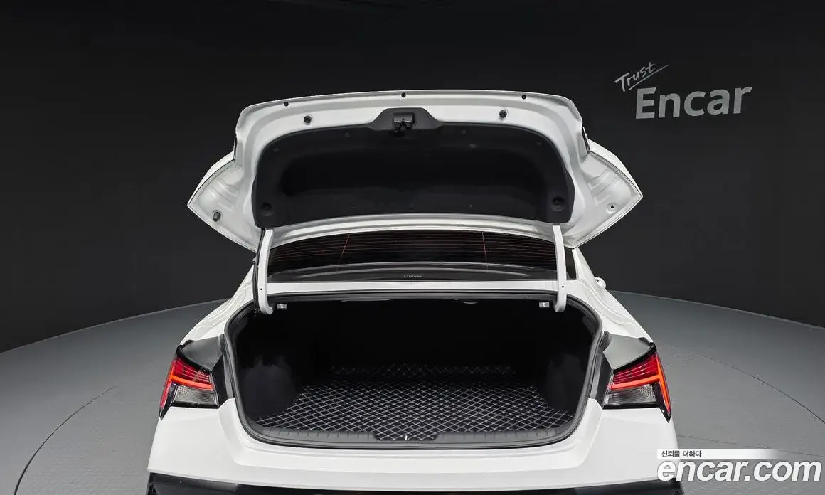 Hyundai Avante 2025 1.6 автомат (гидро), фото 26