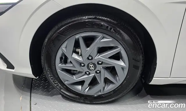 Hyundai Avante 2025 1.6 автомат (гидро), миниатюра 7