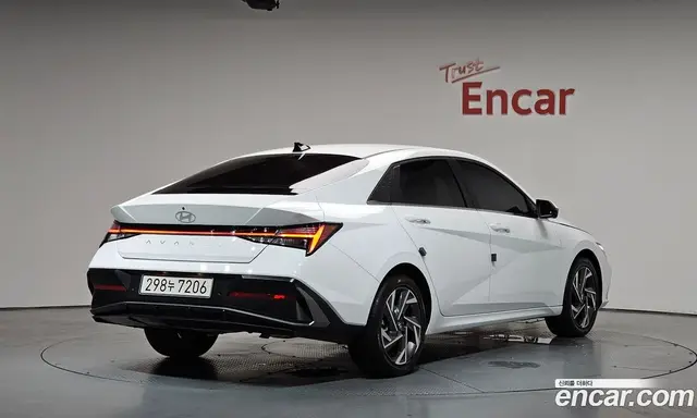 Hyundai Avante 2026 1.6 автомат (гидро), миниатюра 1