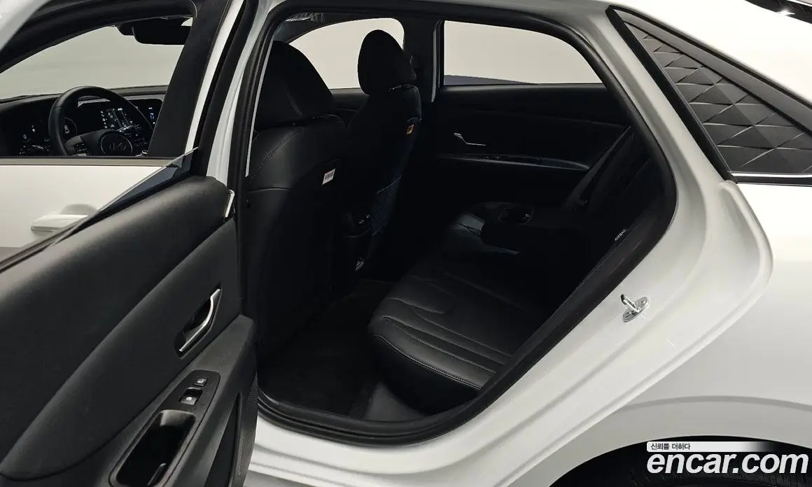 Hyundai Avante 2026 1.6 автомат (гидро), фото 15