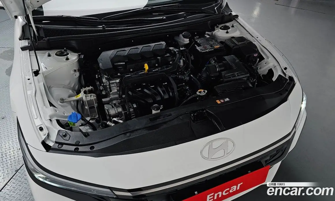 Hyundai Avante 2026 1.6 автомат (гидро), фото 5