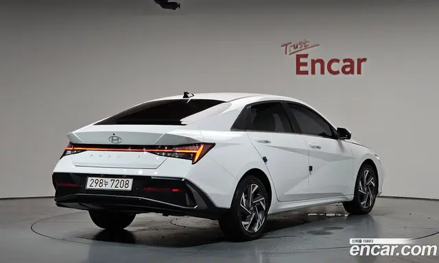 Hyundai Avante 2026 1.6 автомат (гидро), миниатюра 1