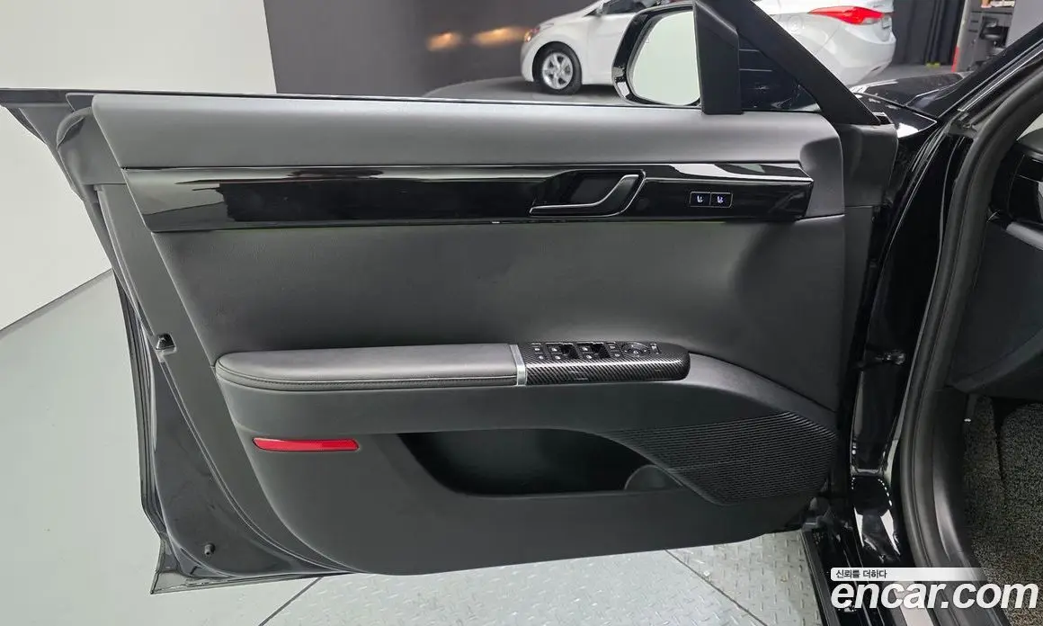 Hyundai Grandeur 2023 2.5 автомат (гидро), фото 15