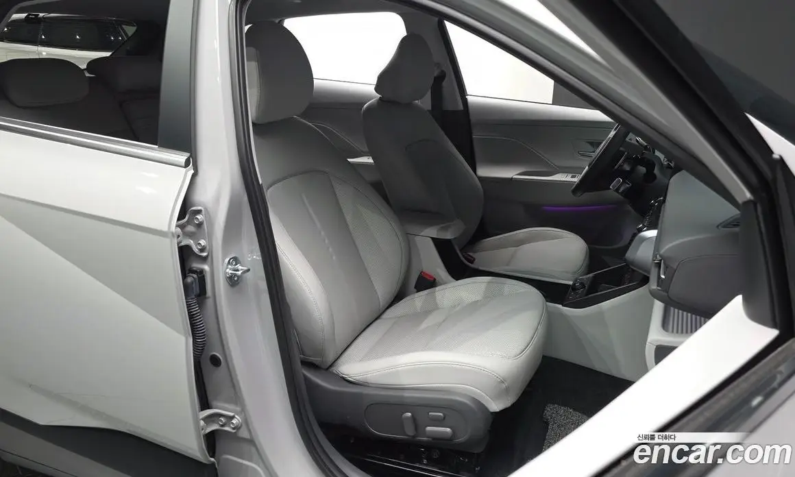 Hyundai Kona 2025 1.6 автомат (гидро), фото 15