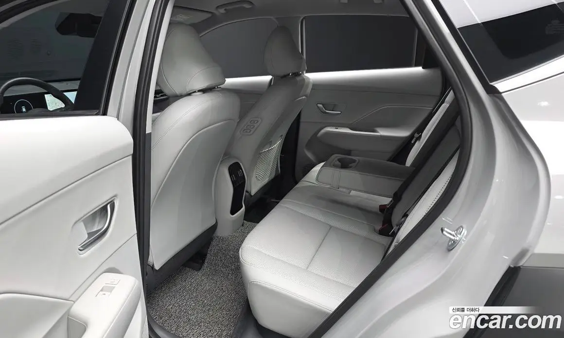 Hyundai Kona 2025 1.6 автомат (гидро), фото 16