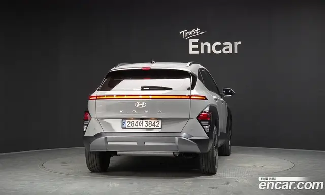 Hyundai Kona 2025 1.6 автомат (гидро), миниатюра 3