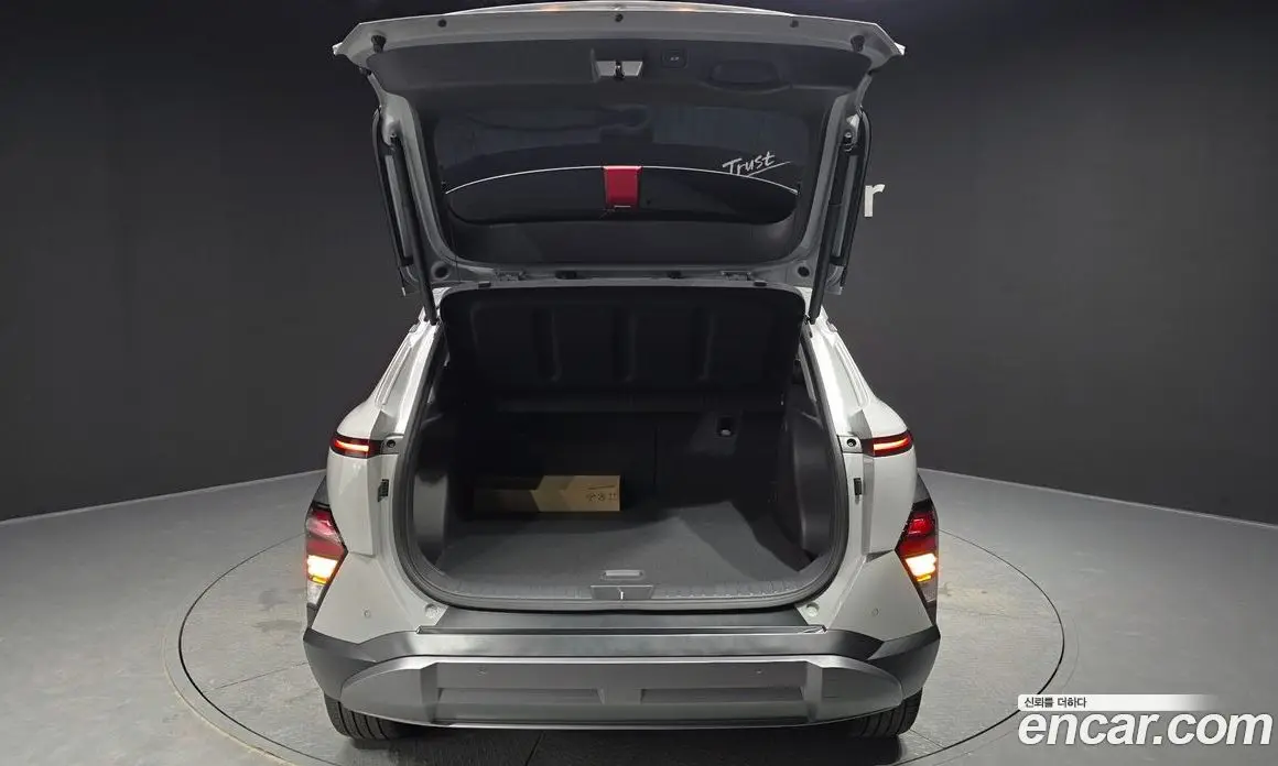 Hyundai Kona 2025 1.6 автомат (гидро), фото 26