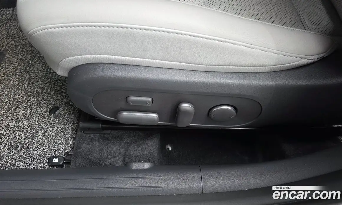 Hyundai Kona 2025 1.6 автомат (гидро), фото 32