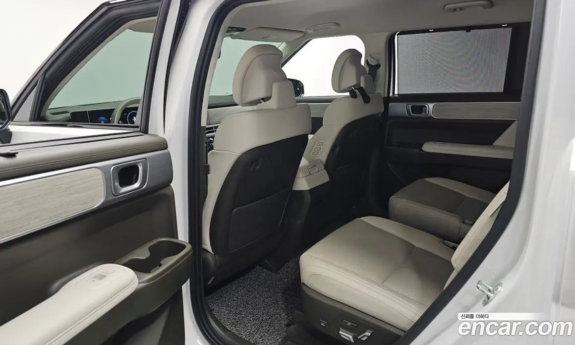 Hyundai Santa Fe 2023 2.5 автомат (гидро), фото 11