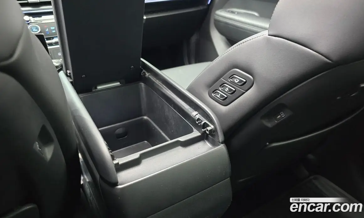 Hyundai Santa Fe 2024 1.6 автомат (гидро), фото 25