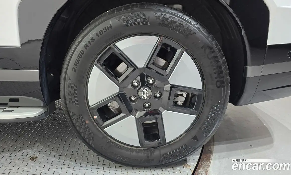 Hyundai Santa Fe 2024 1.6 автомат (гидро), фото 7