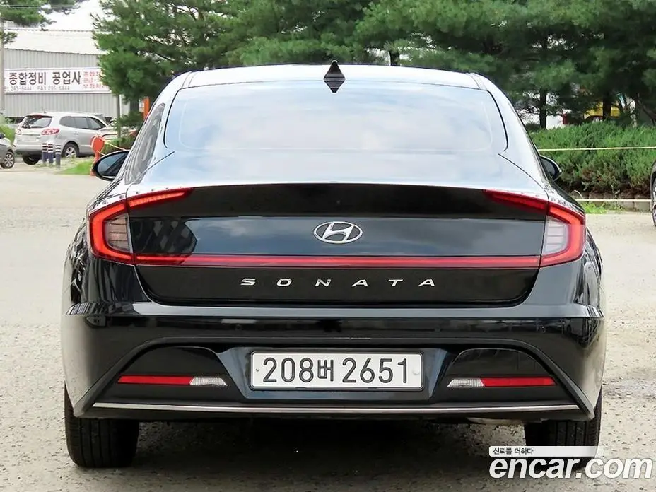 Hyundai Sonata 2022 2.0 автомат (гидро), фото 4