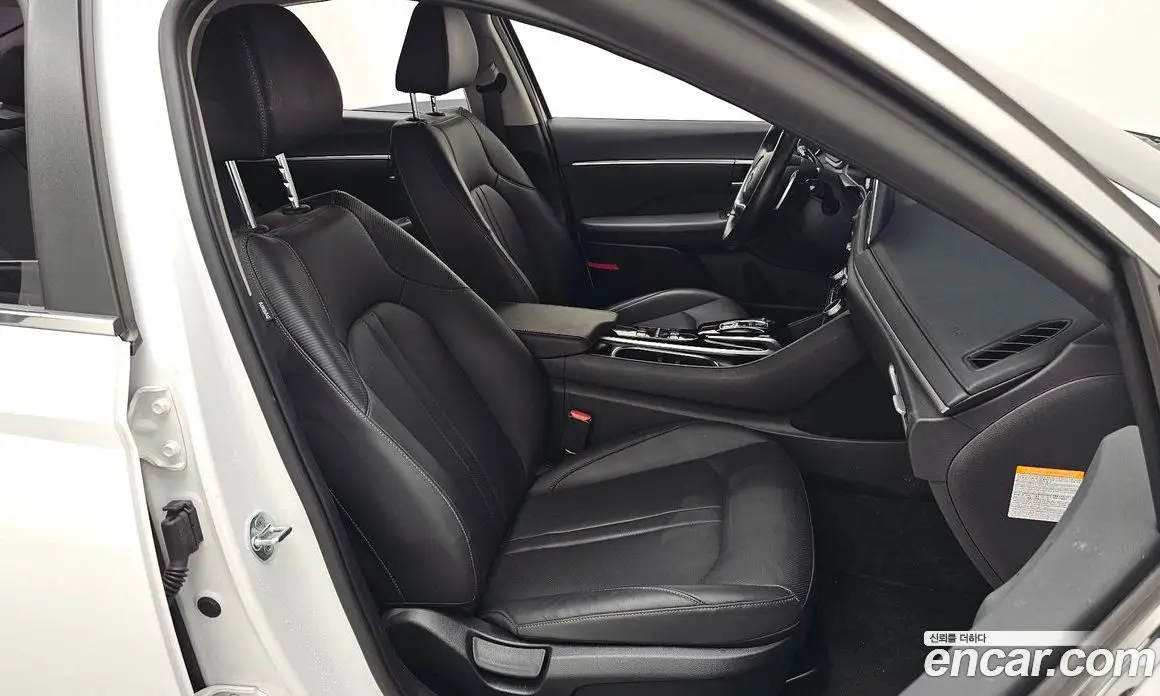 Hyundai Sonata 2022 2.0 автомат (гидро), фото 15