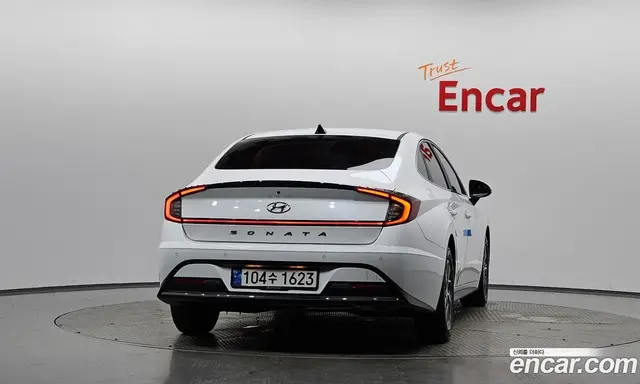 Hyundai Sonata 2022 2.0 автомат (гидро), миниатюра 3