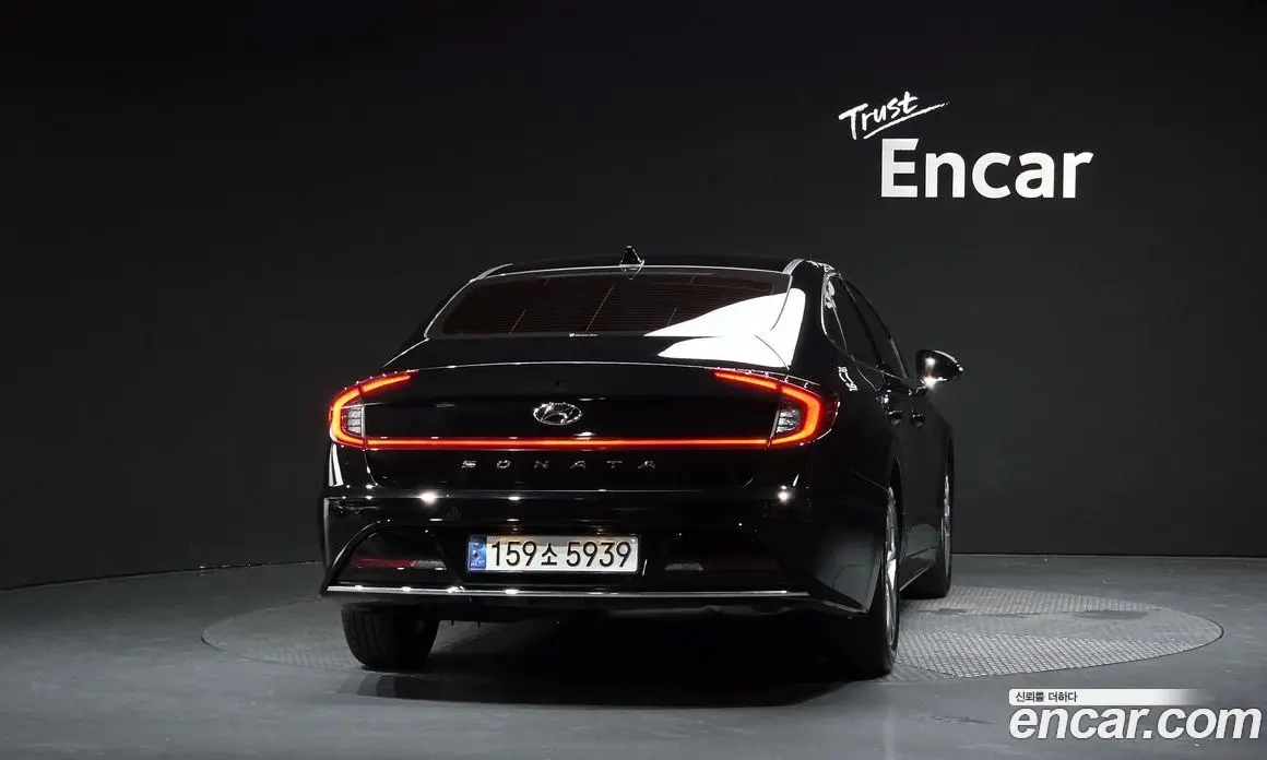 Hyundai Sonata 2022 2.0 автомат (гидро), фото 4