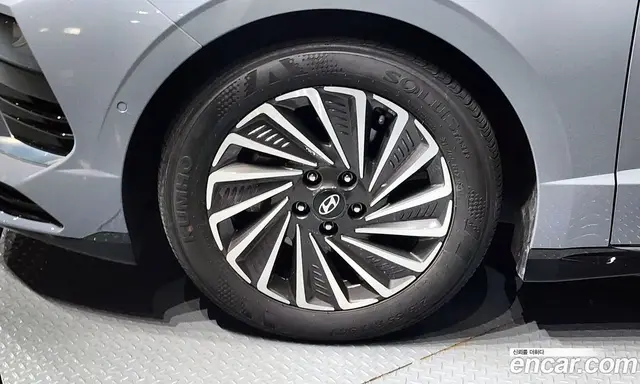 Hyundai Sonata 2024 2.0 автомат (гидро), миниатюра 5