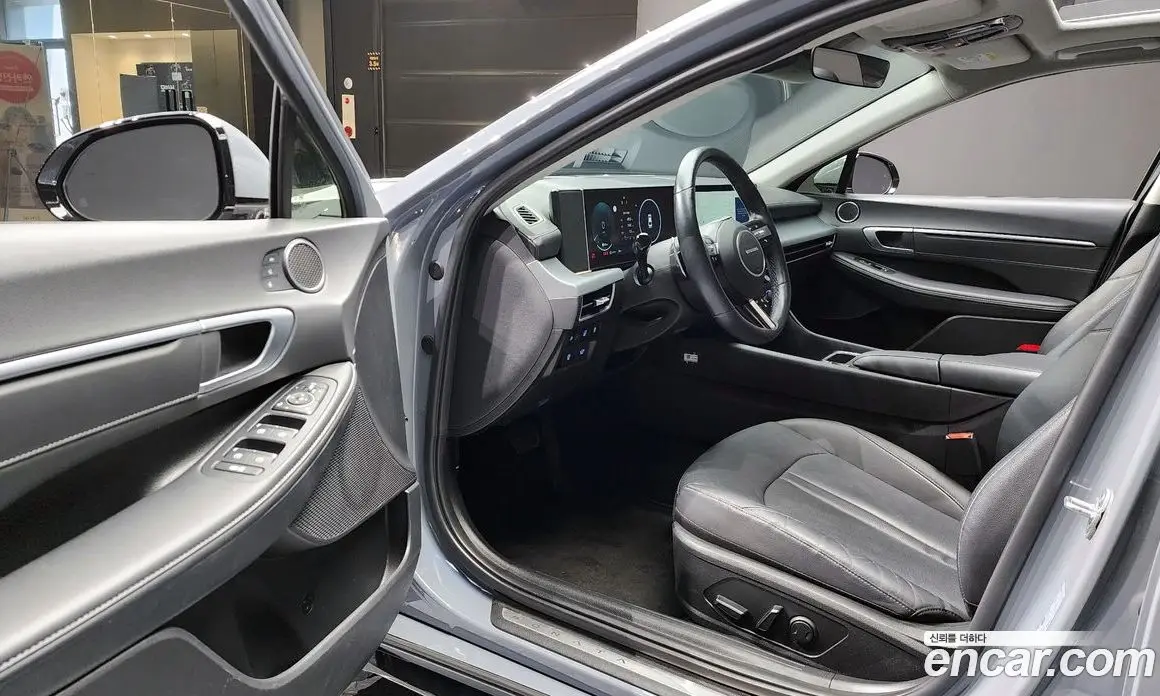 Hyundai Sonata 2024 2.0 автомат (гидро), фото 10