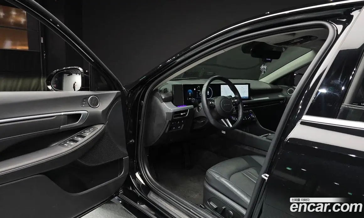 Hyundai Sonata 2024 2.0 автомат (гидро), фото 13