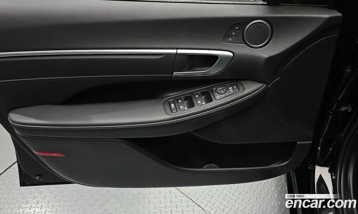 Hyundai Sonata 2024 2.0 автомат (гидро), фото 14