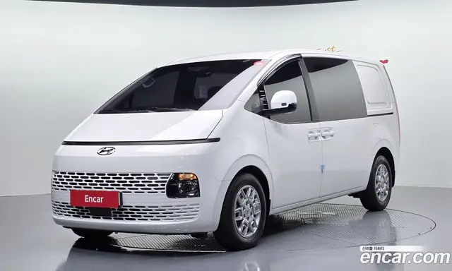Hyundai Staria 2022 2.2 автомат (гидро), миниатюра 1