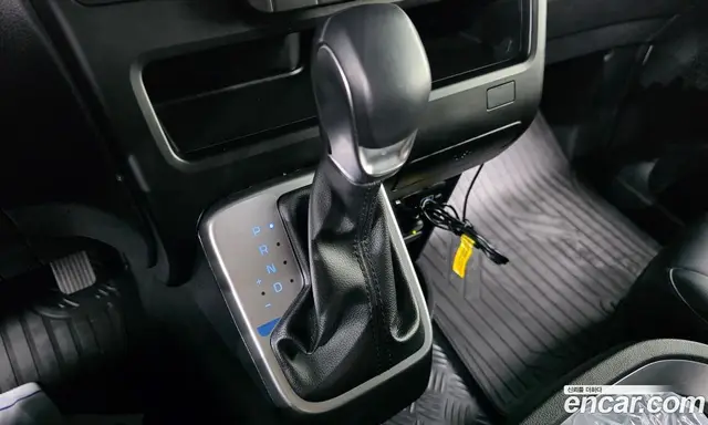 Hyundai Staria 2022 2.2 автомат (гидро), миниатюра 12