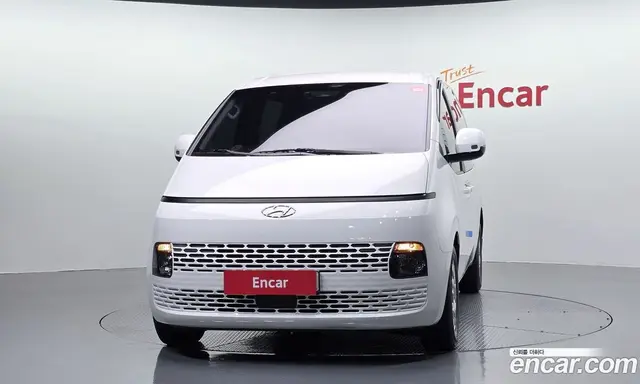 Hyundai Staria 2022 2.2 автомат (гидро), миниатюра 3