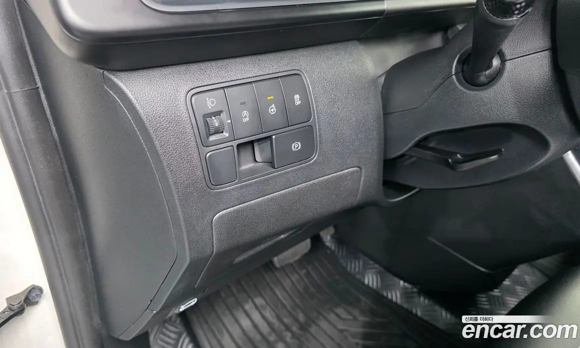Hyundai Staria 2022 2.2 автомат (гидро), фото 22