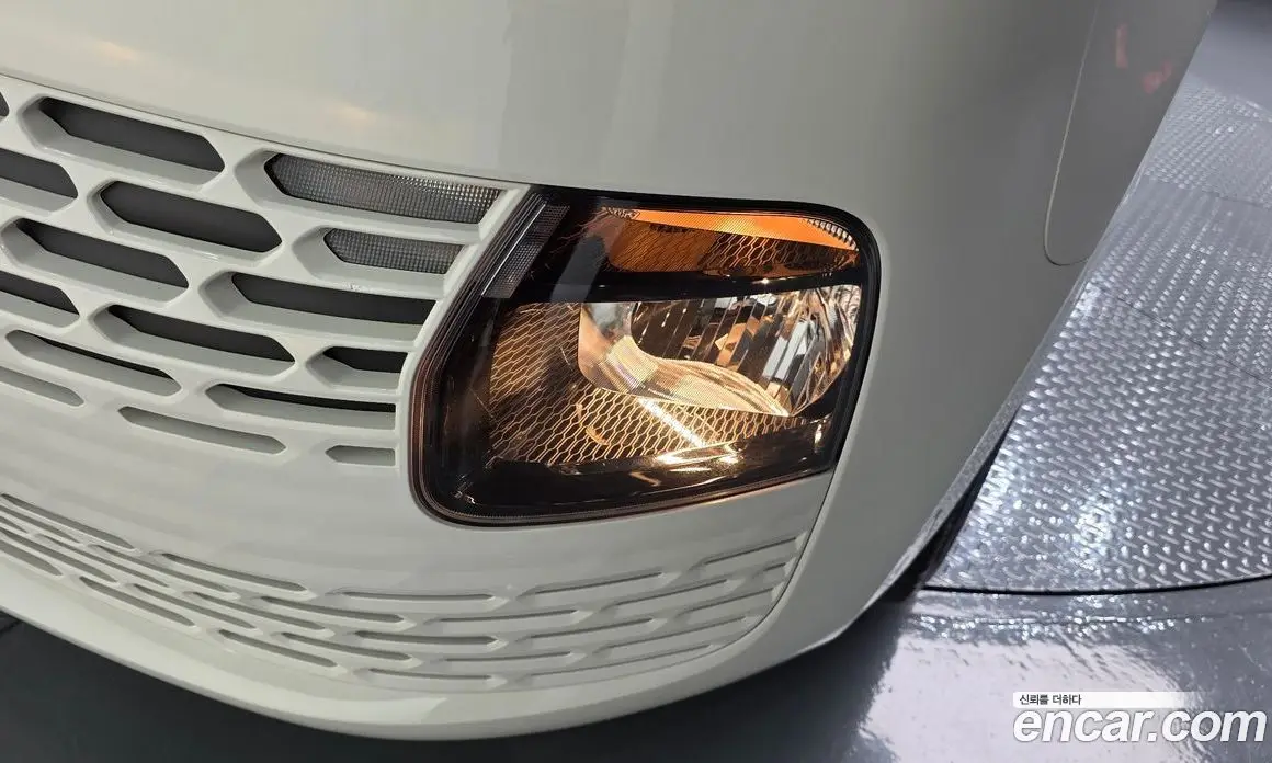 Hyundai Staria 2022 2.2 автомат (гидро), фото 8