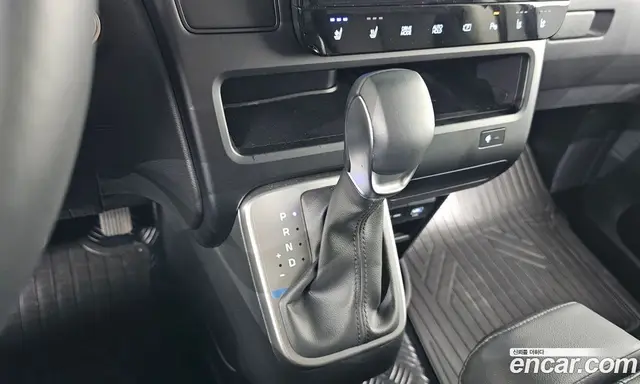 Hyundai Staria 2024 2.2 автомат (гидро), миниатюра 9