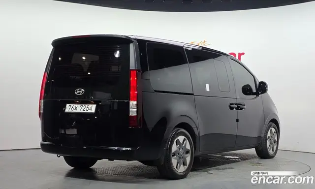 Hyundai Staria 2025 2.2 автомат (гидро), миниатюра 2