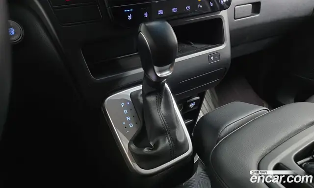 Hyundai Staria 2025 2.2 автомат (гидро), миниатюра 12