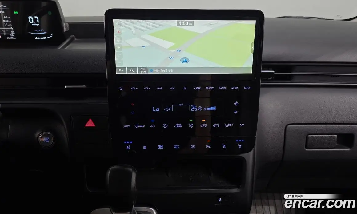 Hyundai Staria 2025 2.2 автомат (гидро), фото 19